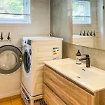 Awesome Home In Forde I Hordaland With Wifi Casa vacanze